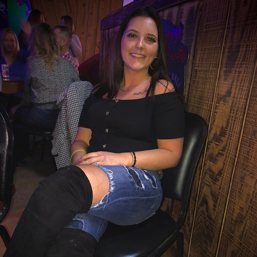 Meet your Posher, Alexsa